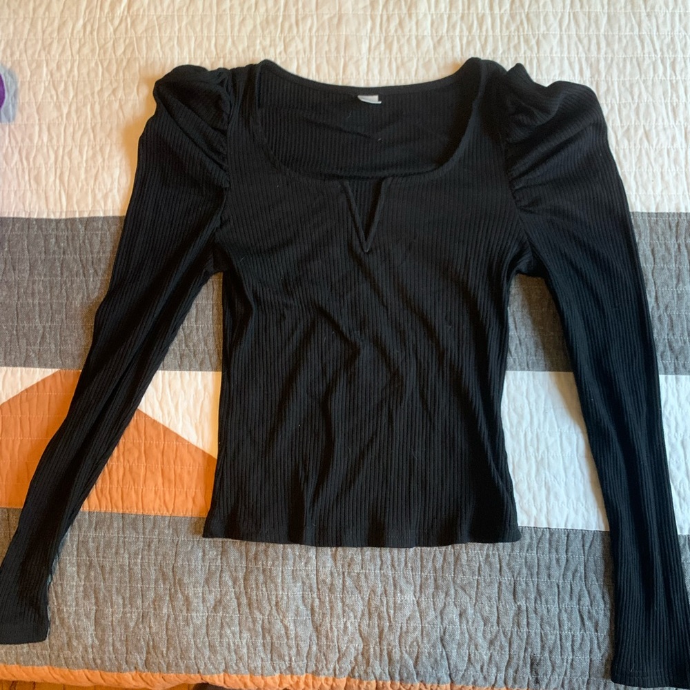 Puffed long sleeve ribbed sweater
